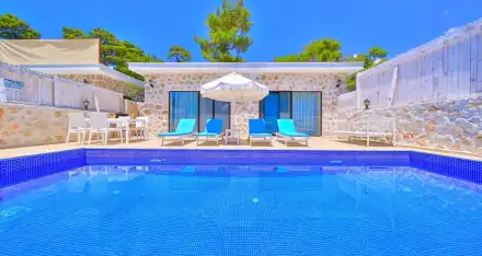 Villa Stone House 2