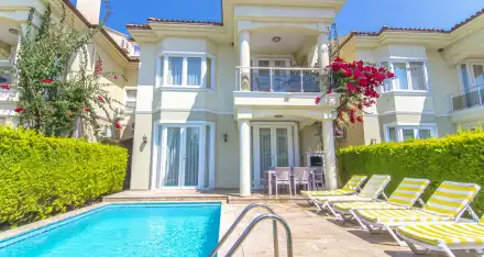 Villa Cove 5