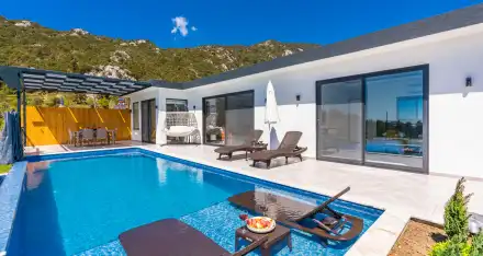 Villa Aperlai