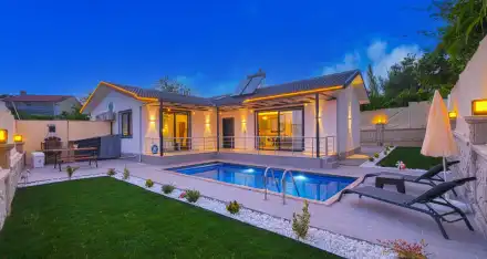 Villa Apex 2