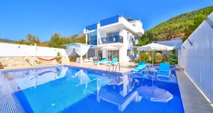 Villa Özge Üzümlü