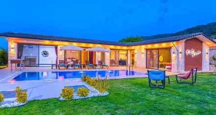 Villa Paris Homes