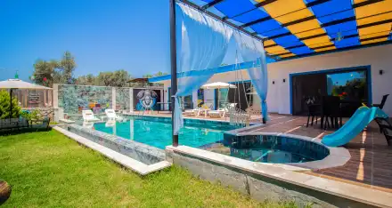 Villa Piker House