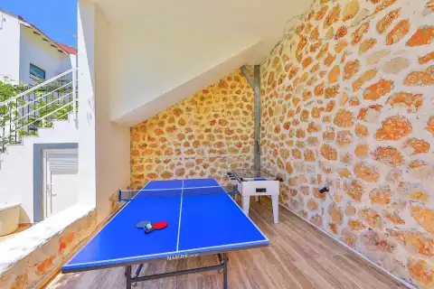 Extralar