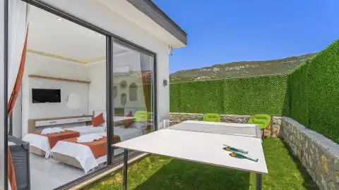 Extralar