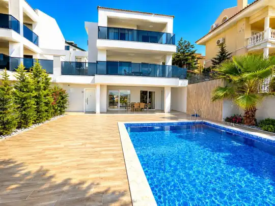 Villa Etheria