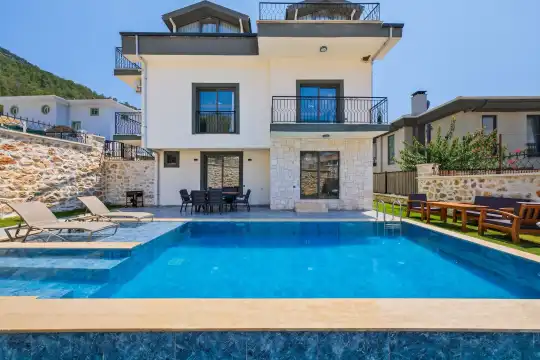 Villa Fidelis 1